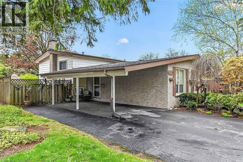 582 WOODVIEW Road — photo 4 of 40