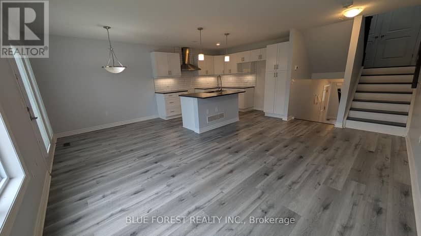 104 - 3400 Castle Rock Place, London South, photo 5