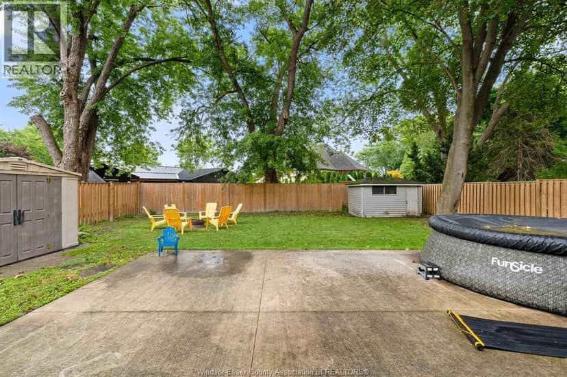 112 Clovelly — photo 31 of 37