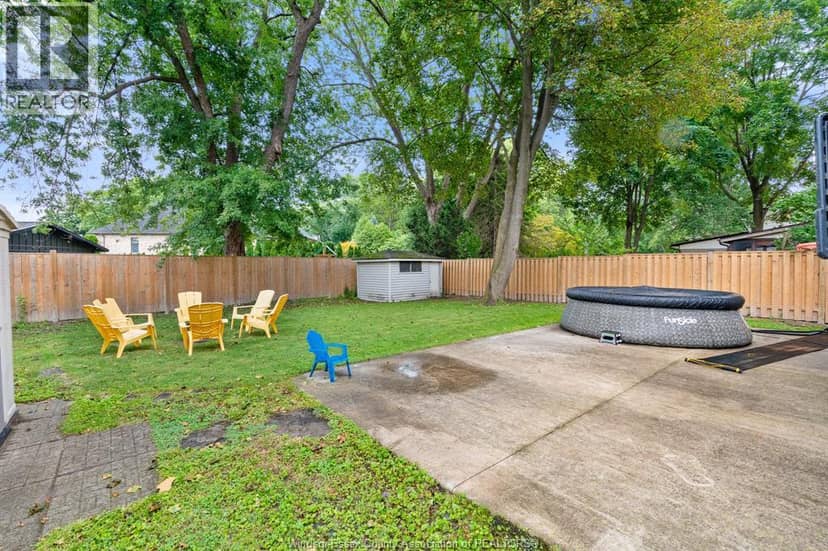 112 Clovelly — photo 34 of 37