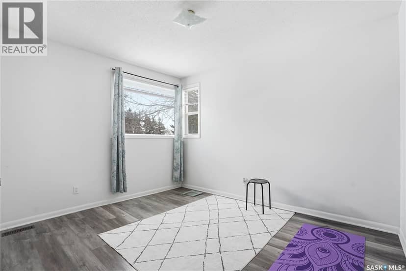 44 Mayo STREET — photo 11 of 40