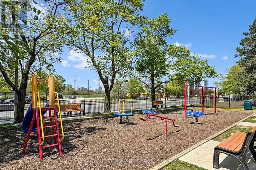 2108 - 735 Don Mills Road — photo 31 of 31