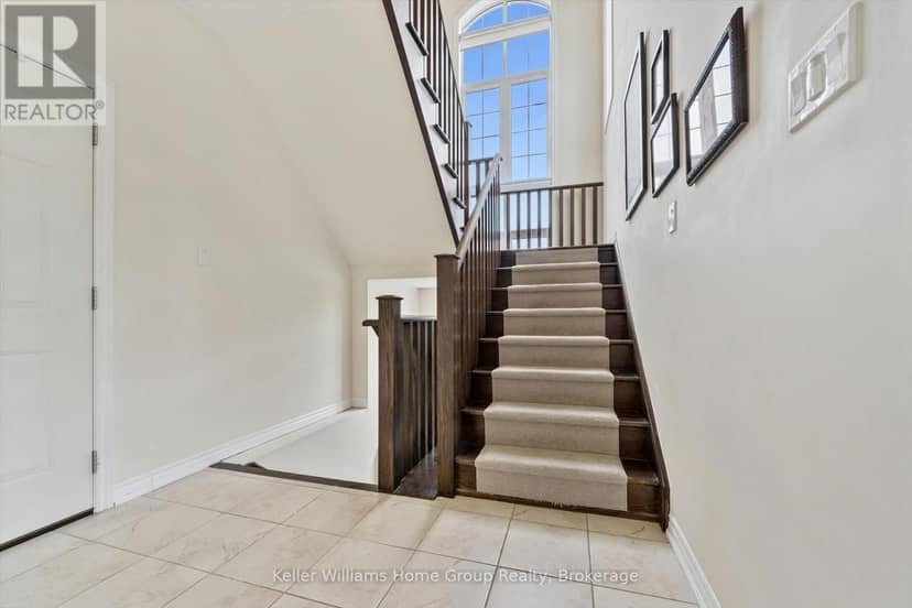 61 Ridgegate Crescent — photo 18 of 40