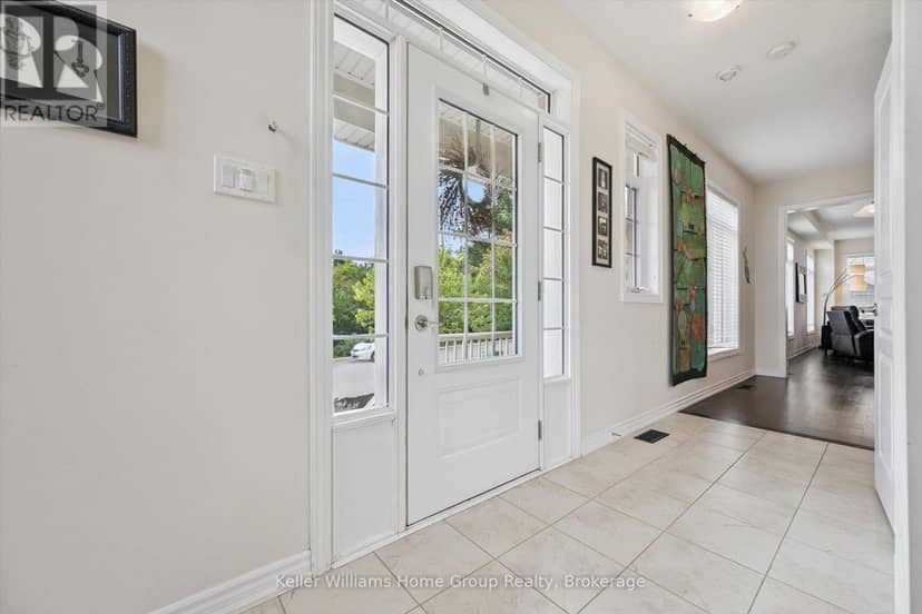 61 Ridgegate Crescent — photo 7 of 40