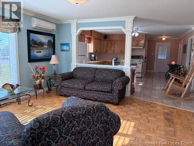 63 Parise Street, Caraquet, photo 4