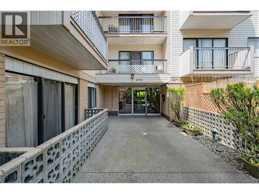 201 590 WHITING WAY, Coquitlam