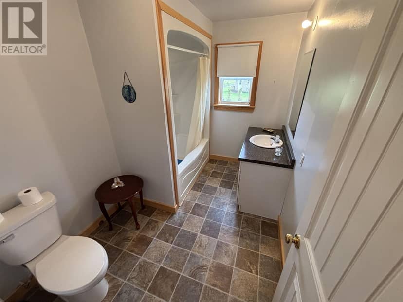 39 Ray Way — photo 14 of 15