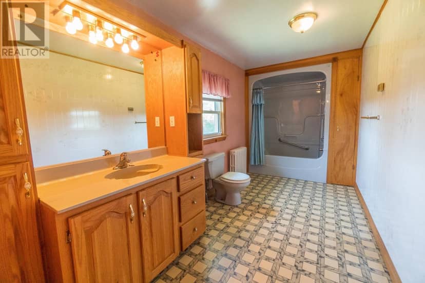 6036 Rte 20 — photo 23 of 40