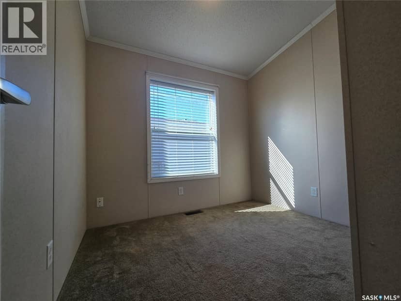 210 Brownlee Street — photo 13 of 20