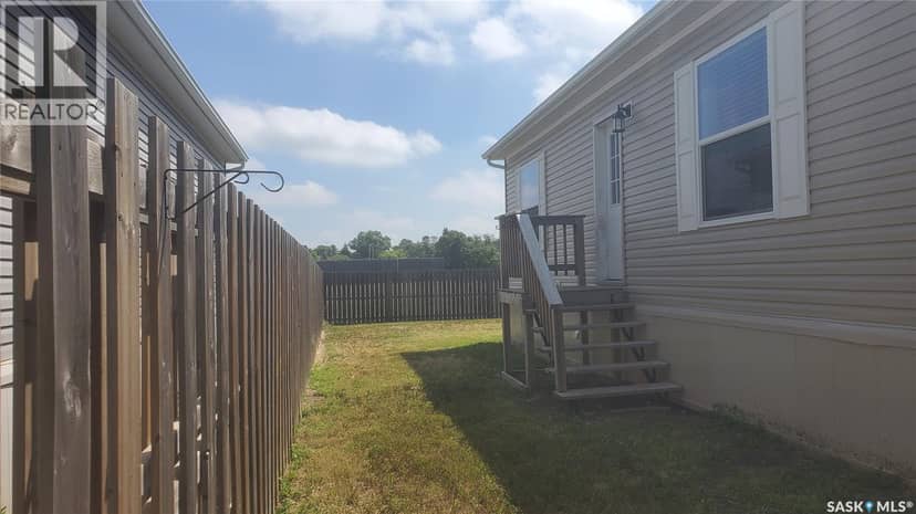 210 Brownlee Street — photo 20 of 20