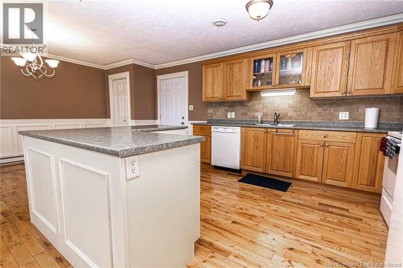 185 Reynolds Street Unit# 33 — photo 11 of 25