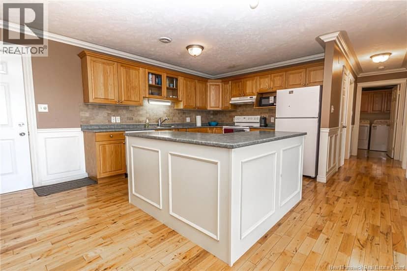 185 Reynolds Street Unit# 33 — photo 8 of 25