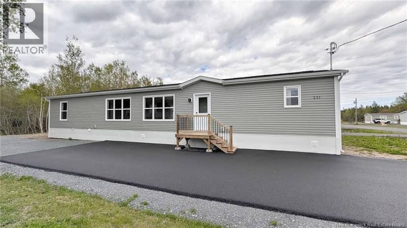 231 Rue Bella Vista, Tracadie