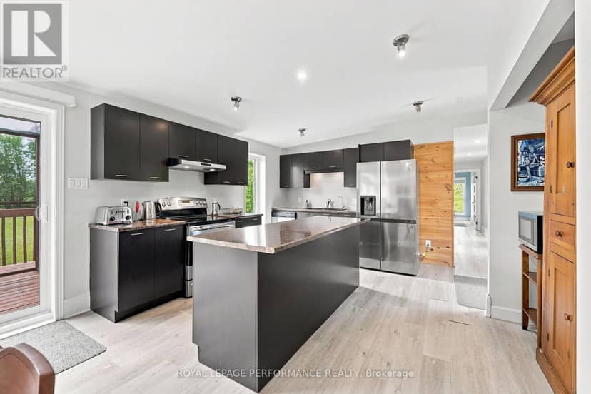 880 Concession 1 Road, Alfred and Plantagenet, photo 6