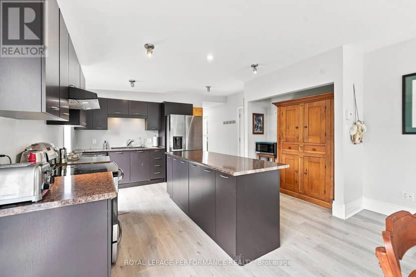 880 Concession 1 Road, Alfred and Plantagenet, photo 7