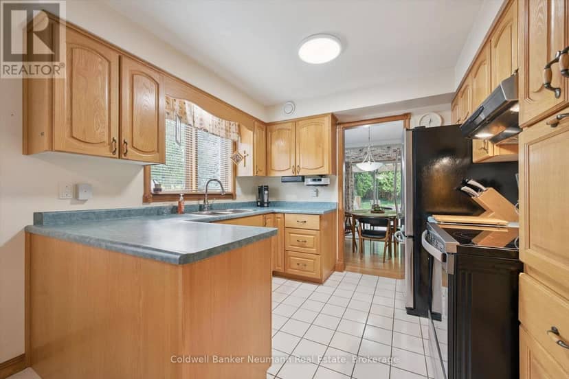 11 Keating Drive — photo 12 of 20