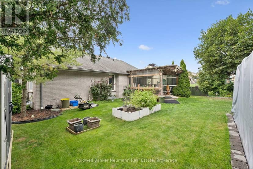 11 Keating Drive — photo 15 of 20