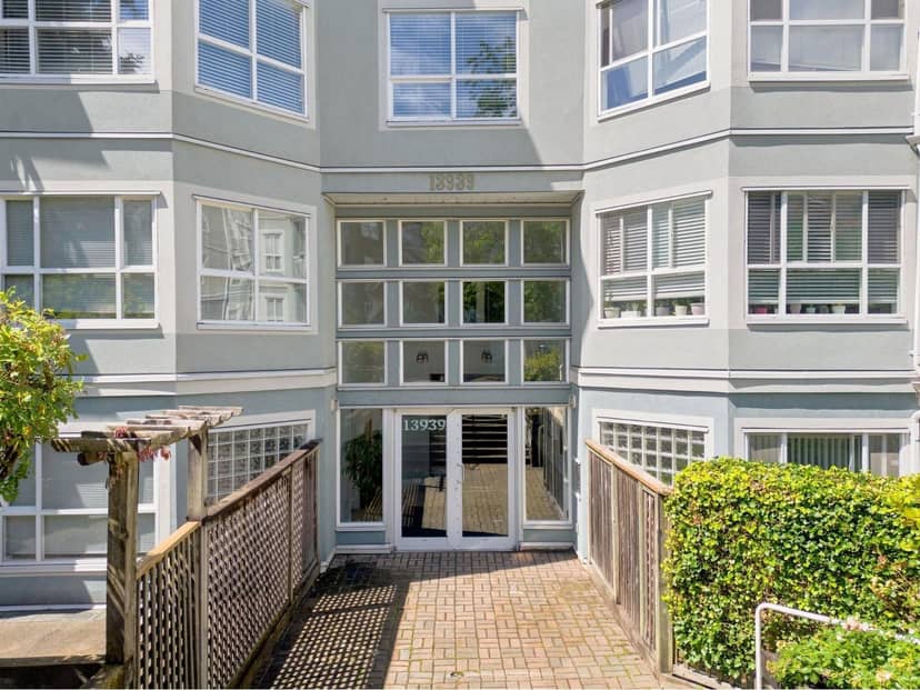 309 13939 Laurel Drive, Surrey, photo 3