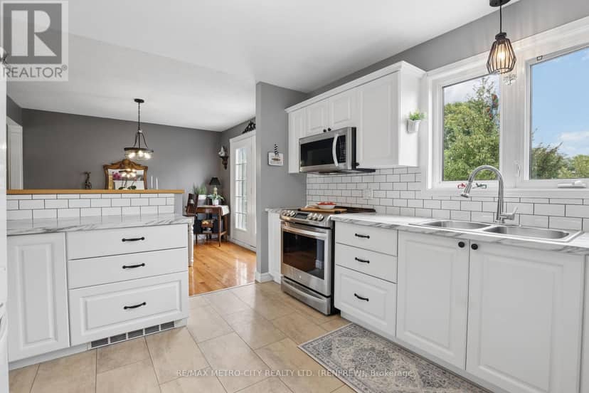 876 Hillsview Street — photo 13 of 40