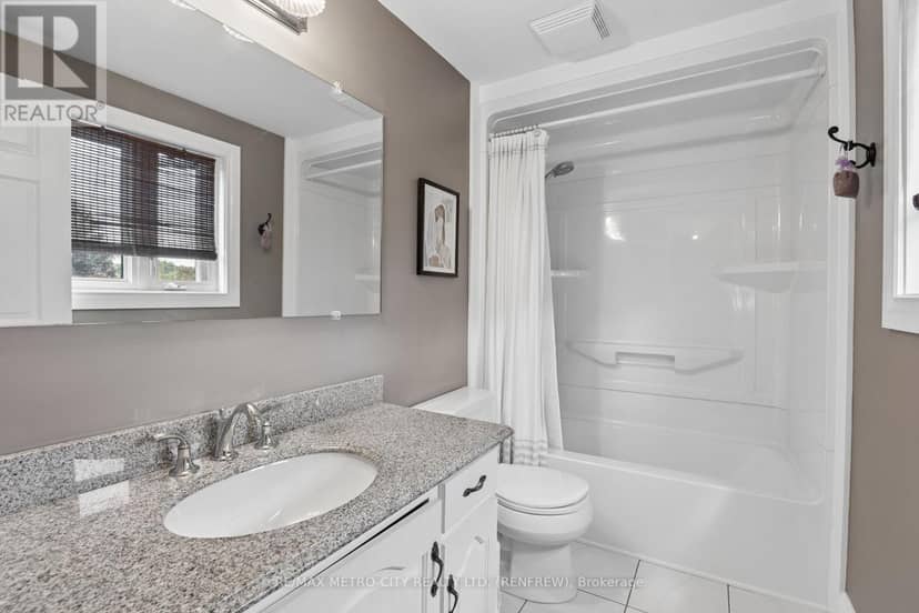 876 Hillsview Street — photo 17 of 40