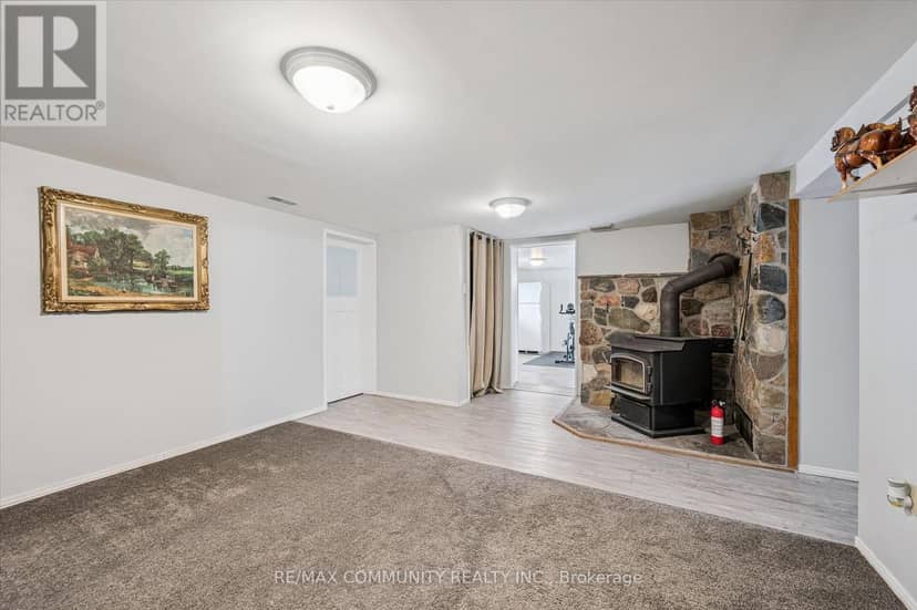 2063 George Street — photo 26 of 40