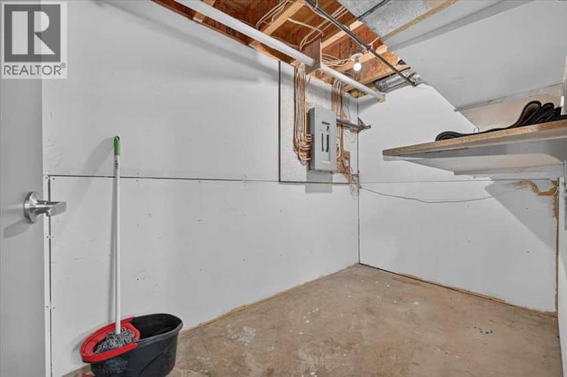 4908 54 Avenue — photo 31 of 35