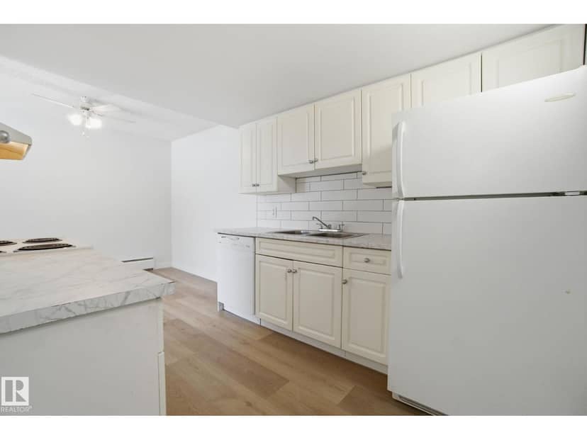 #308 2908 116A AV NW — photo 18 of 40