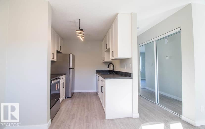 3129 139 AV NW — photo 10 of 40