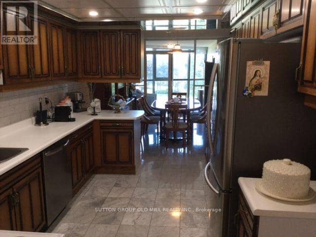 412 - 2000 Islington Avenue — photo 6 of 26