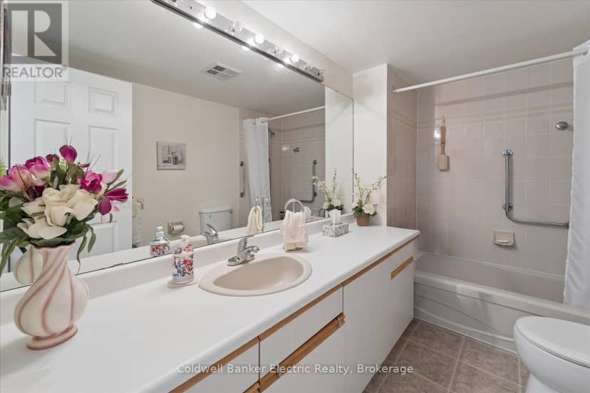 206 - 40 Auburn Street — photo 26 of 40