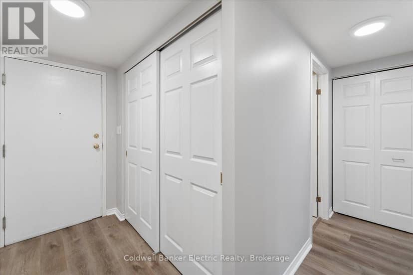206 - 40 Auburn Street — photo 3 of 40