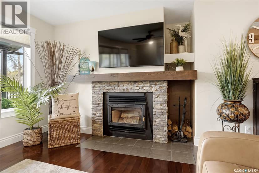 115 Cedar CRESCENT — photo 14 of 40