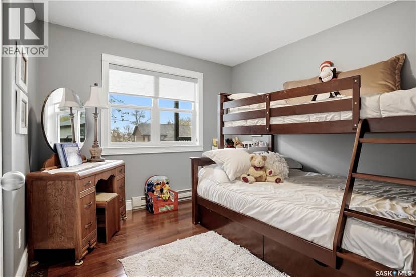 115 Cedar CRESCENT — photo 26 of 40