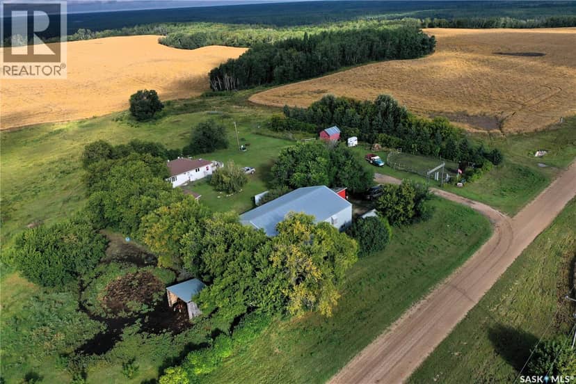 Grandfield Acreage, Nipawin Rm No. 487