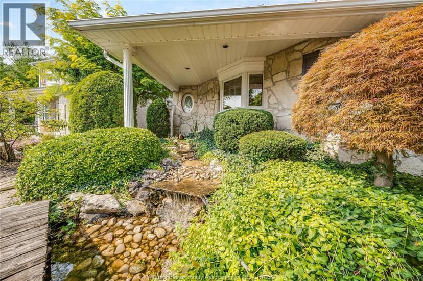 13018 Riverside Drive, Tecumseh, photo 4