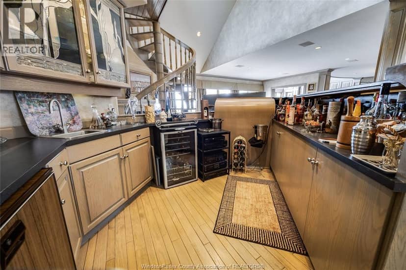 13018 Riverside Drive — photo 14 of 40