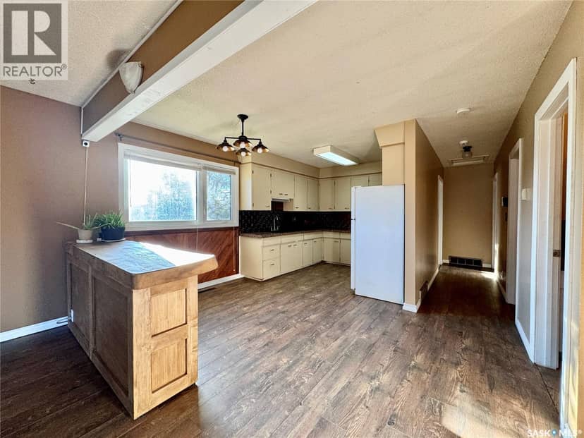 103 Cottonwood CRESCENT — photo 7 of 40