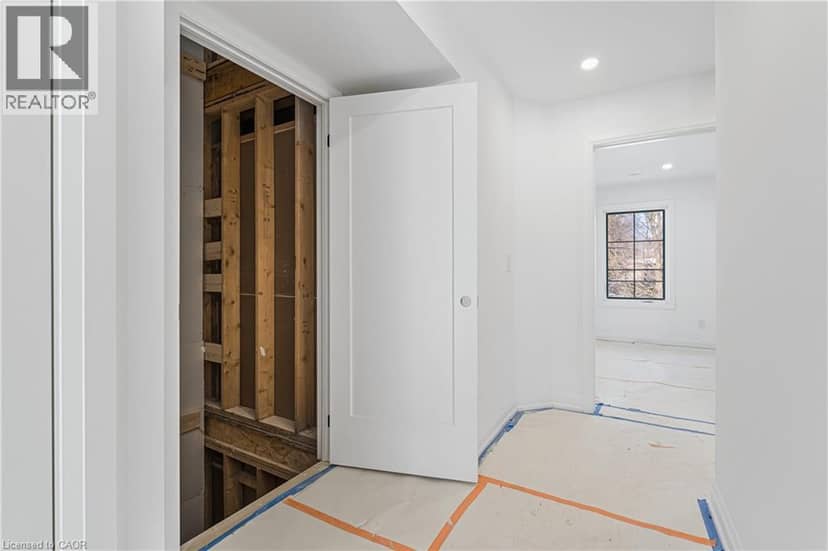 17 JAMES Street — photo 27 of 40