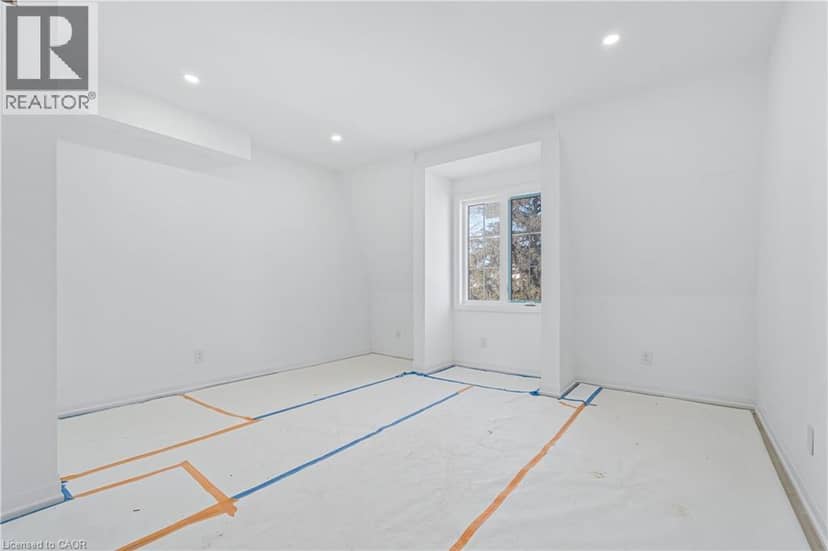 17 JAMES Street — photo 32 of 40