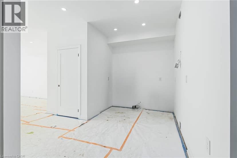 17 JAMES Street — photo 9 of 40