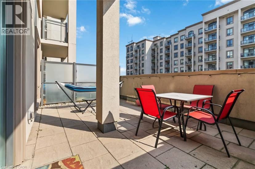 2490 OLD BRONTE Road Unit# 301, Oakville, photo 2