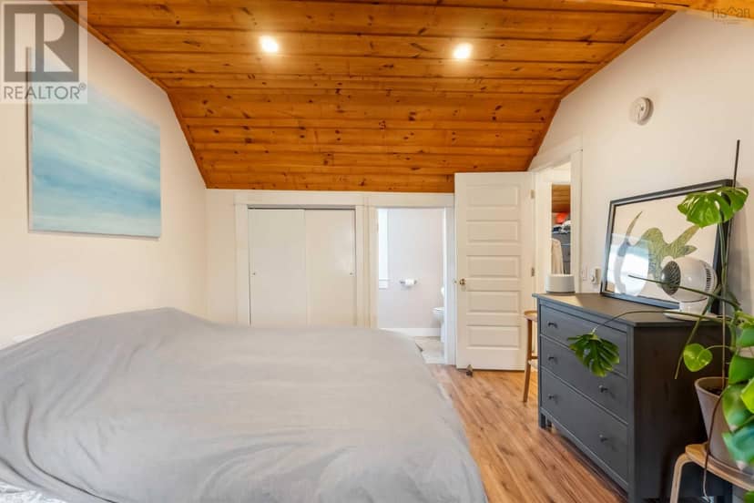 1028 Culloden Road — photo 34 of 40