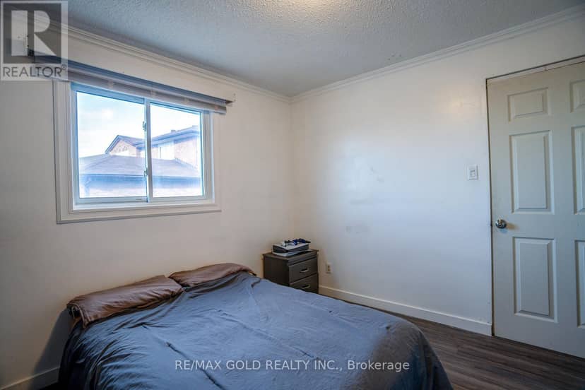 2 Kinzie Lane — photo 16 of 27