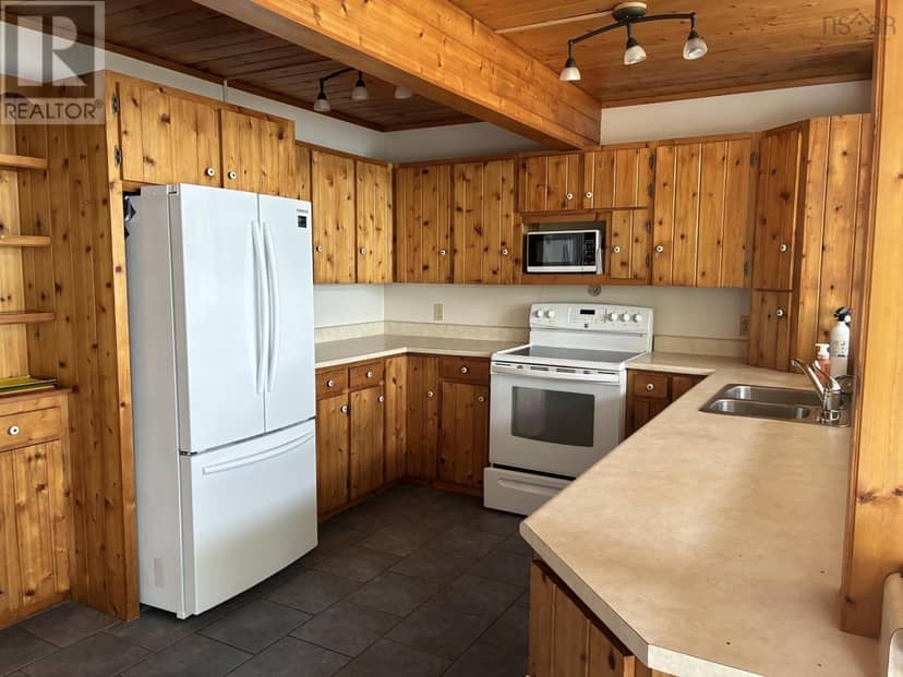 4030 Marble Mountain Road — photo 7 of 24
