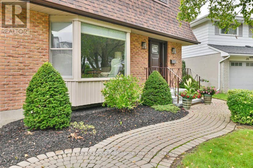 18 Conger Place — photo 5 of 40