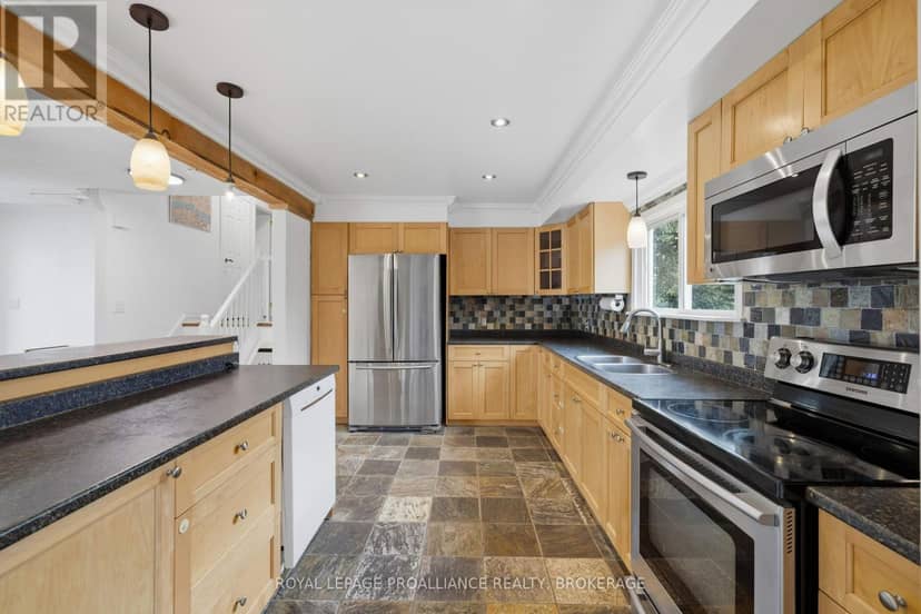 3519 Princess Street — photo 11 of 40