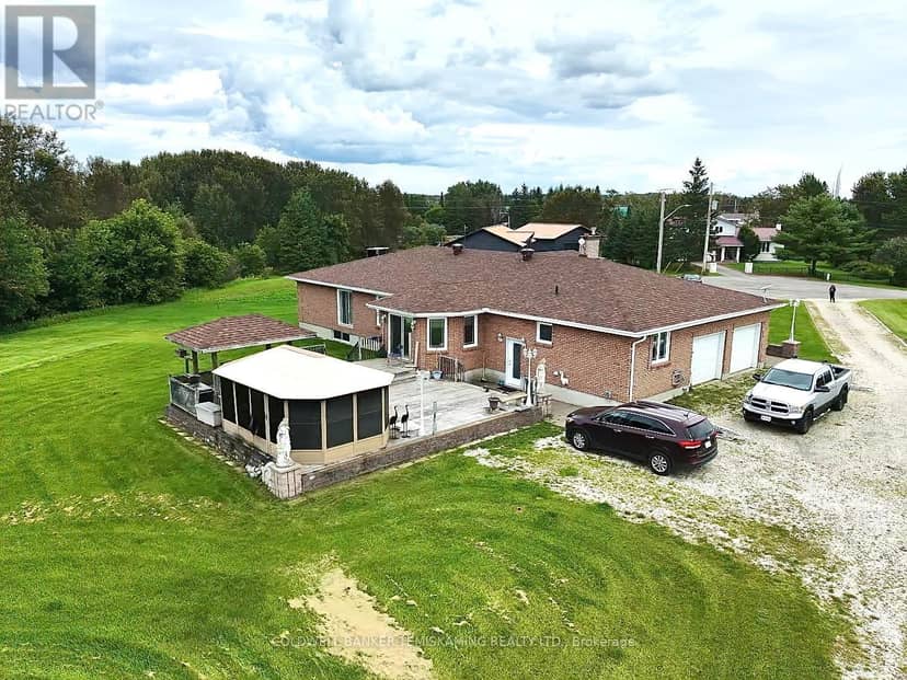 8 Michael Street, Englehart, photo 3