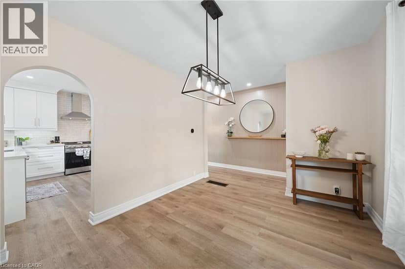 80 SARAH Street — photo 10 of 39