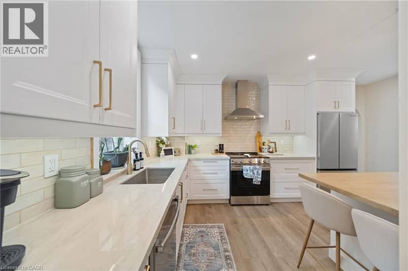 80 SARAH Street — photo 11 of 39