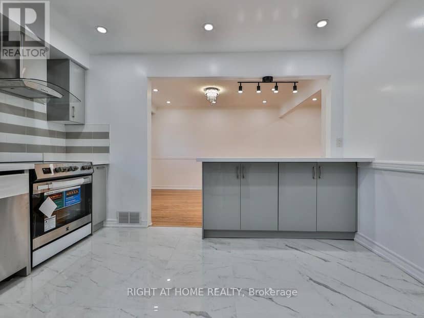9 Allister Avenue — photo 16 of 40